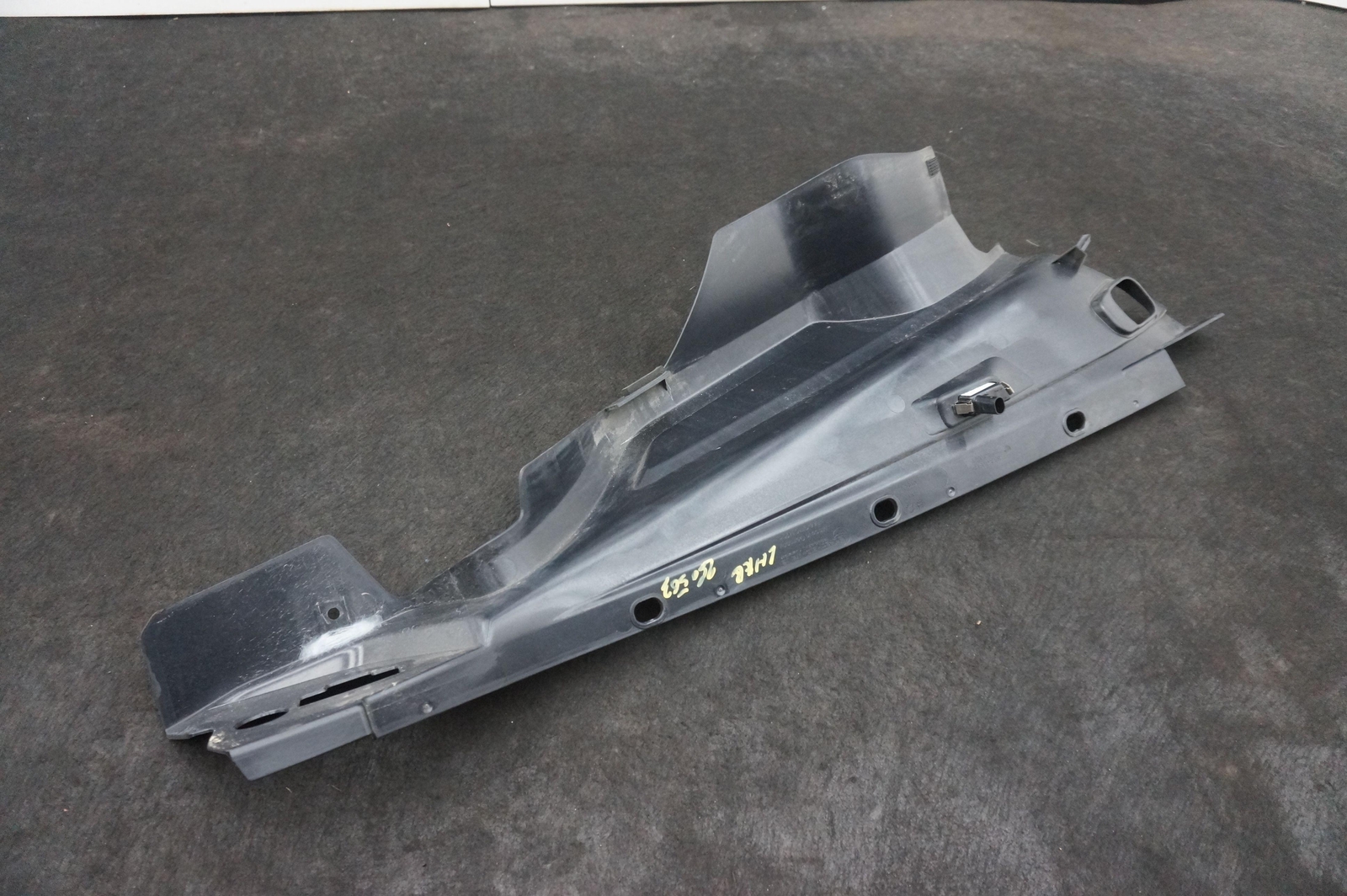 Set 2 Rear Left & Right Engine Motor Compartment Cover 4S8863081B Audi R8 4S 23