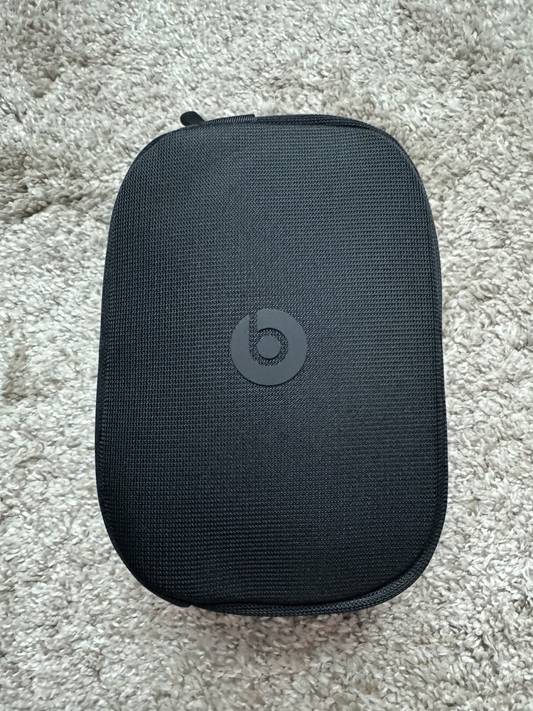 Beats by Dr. Dre Studio Pro Wireless Bluetooth Headphones - Navy MQTQ3LL/A