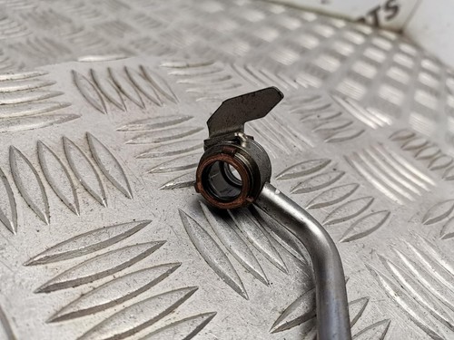 Manguera de tubo de alimentación de aceite Vauxhall Opel Corsa Turbo 1.2 gasolina 2019-2023 F 9817807880B - Imagen 4 de 6