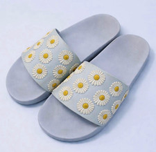 Women  s Baby Blue Floral Daisy Slide Sandals Slip-On Casual Size 8