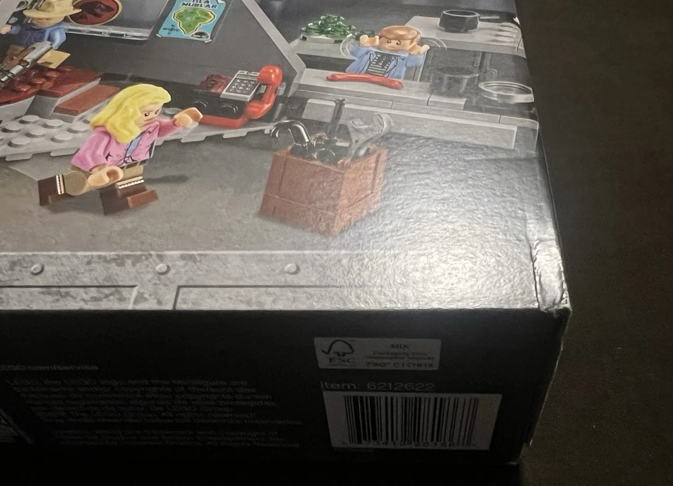 CAJA DAÑADA LEGO Parque Jurásico Velociraptor Chase 75932 Mundo Retirado Foto 3 de 4