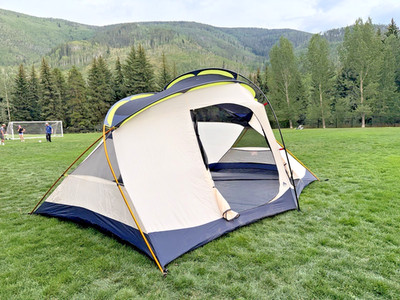   ️  Kelty MANTA 7 2-Room 3-Season 7-Person Freestanding Dome TENT & Footprint
