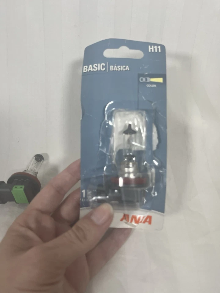 Sylvania 12.8V 55W Halogen Lamp Basic Headlight Automobile H11 - Image 3 of 4