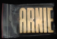 LF22105 NOS VINTAGE 1970s/80s CUT-OUT NAME  ARNIE  SOLID BRASS BUCKLE