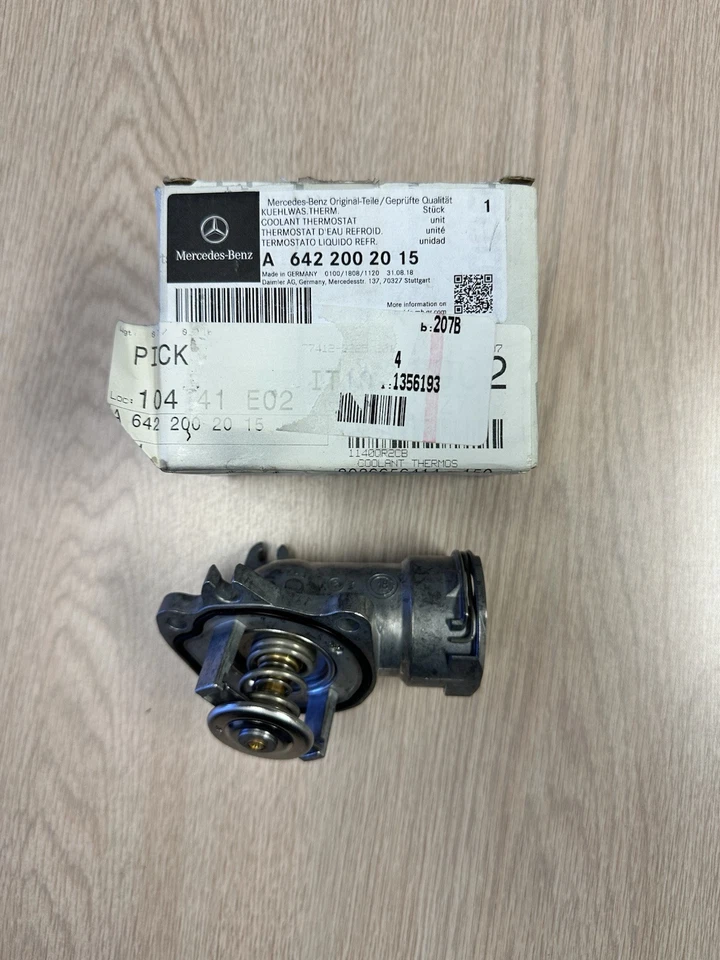  Termostato Mercedes-Benz Sprinter OEM WAHLER/BORG WARNER 6422002015 Foto 2 de 3