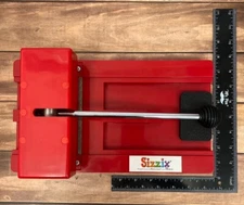 Lightly USED Sizzix Die-Cutting Machine 38-0605