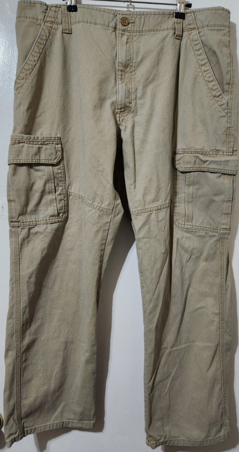 Wrangler Men 38x30 Beige Straight Leg Skater Cargo Pants Relaxed Loose Baggy Y2K
