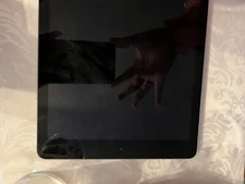 Apple iPad Air 1st Gen. 32GB, Wi-Fi, 9.7in - Space Gray (CA)