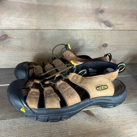 scarpe keen newport uomo taglia 9 5 pelle marrone impermeabili sandali sportivi