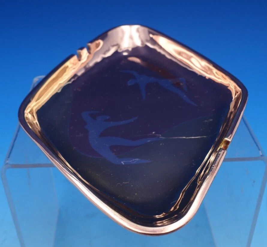 Cenicero mexicano de metales casados por Los Castillo con gente bailando #177 (#8089) Foto 4 de 4