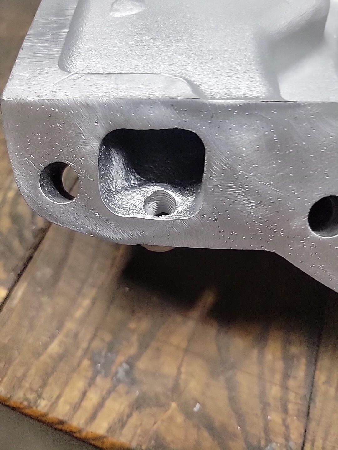 Edelbrock 2176 Performer Intake, Mopar 318360, Dual Plane & Flange 0