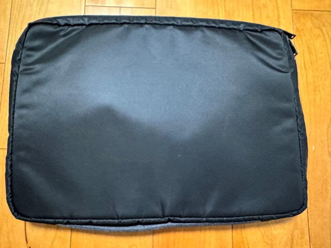 Good Condition PORTER EVO DOCUMENT CASE Porter Yo… - image 6