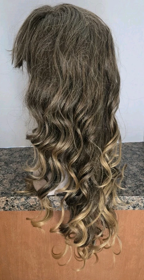 Peluca sintética ondulada larga Forever Young Obsession color 24bt18 crema caramelo Foto 4 de 4