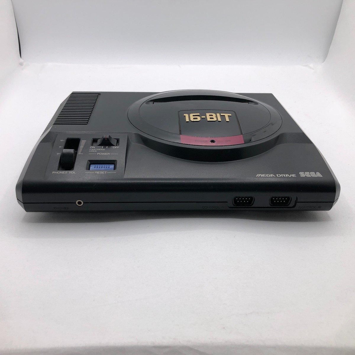 SEGA MEGA DRIVE 1 - Pack Mixte (Console FR / Boîte JAP) - Parfait État EUR 70,00 - FR