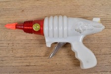 Vtg Space Razer Super Ray Gun Friction Toy Makes Noise RARE White