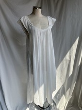 RARE Vintage Oscar de la Renta - Sheer Gauzy Nightgown w/ Floral Embroidery M/L