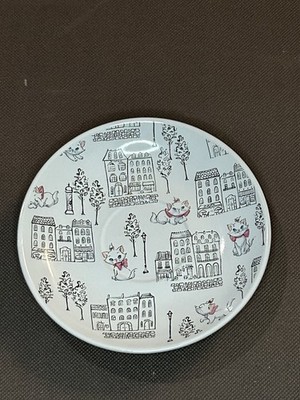Disney Marie Aristocats Contemporary White Plate with Cat and City Design