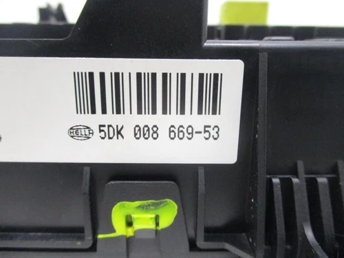 13220831HQ Caja Reles/Fusibles para OPEL ZAFIRA B Cosmo 2007 7508677 - Imagen 3 de 10