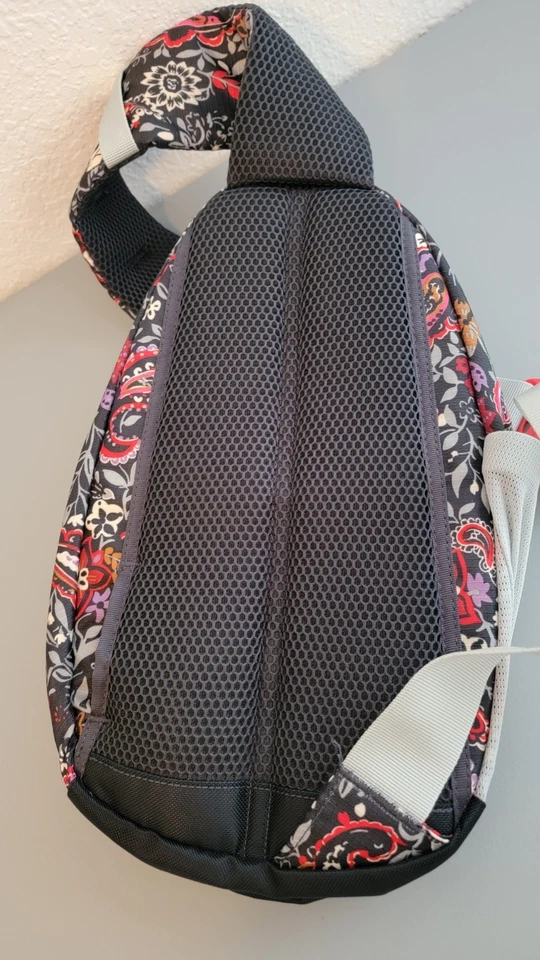 Bolso Bandolera Vera Bradley Coleman Colaboración 13 pulgadas x 8 pulgadas Rojo Floral Nuevo con Etiquetas  Foto 2 de 4