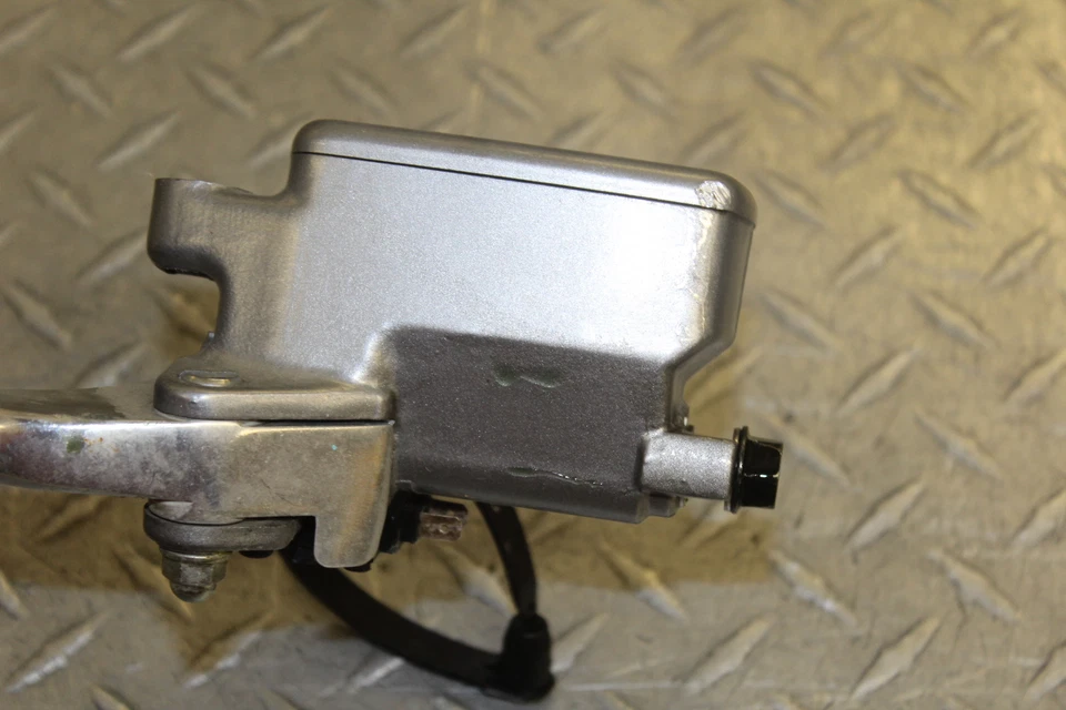 Honda Shadow Aero 750 VT750CA 2007 freno delantero cilindro maestro tiene erupción Foto 4 de 4