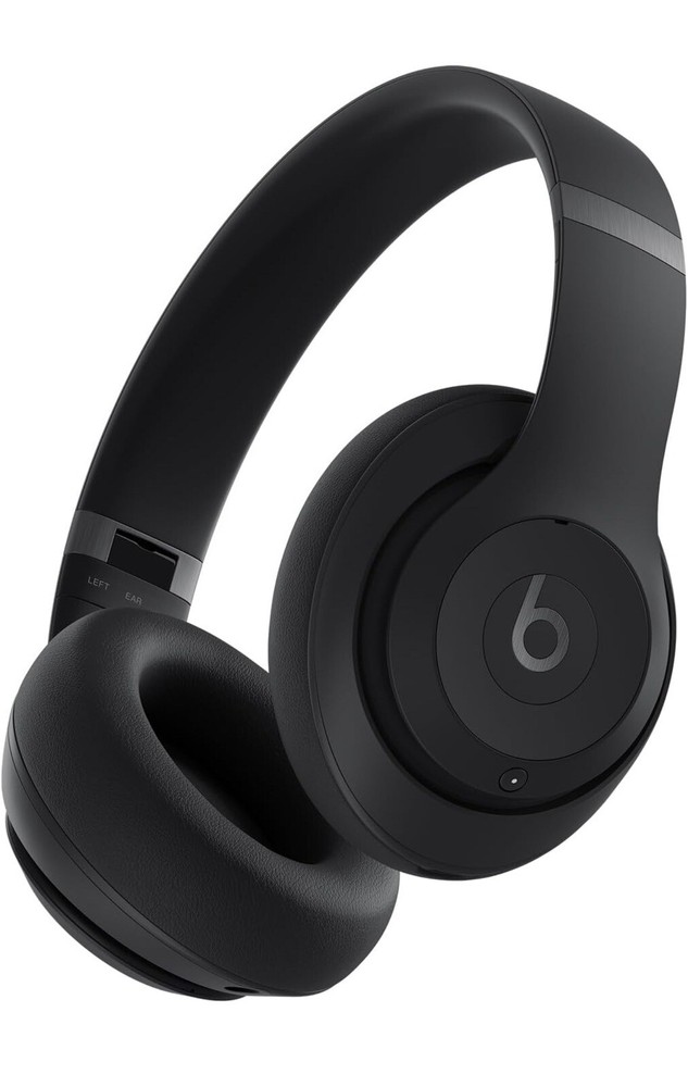 Beats Studio Pro - Wireless Headphones-  Black - NEW Has 2 Years AppleCare