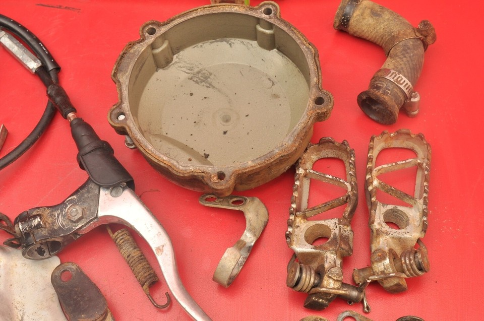 1996 9506 KDX200 KDX 200 220 KDX220 Engine Bolt Stator Cover Foot Peg