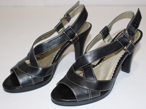 naturalizer high heel shoes