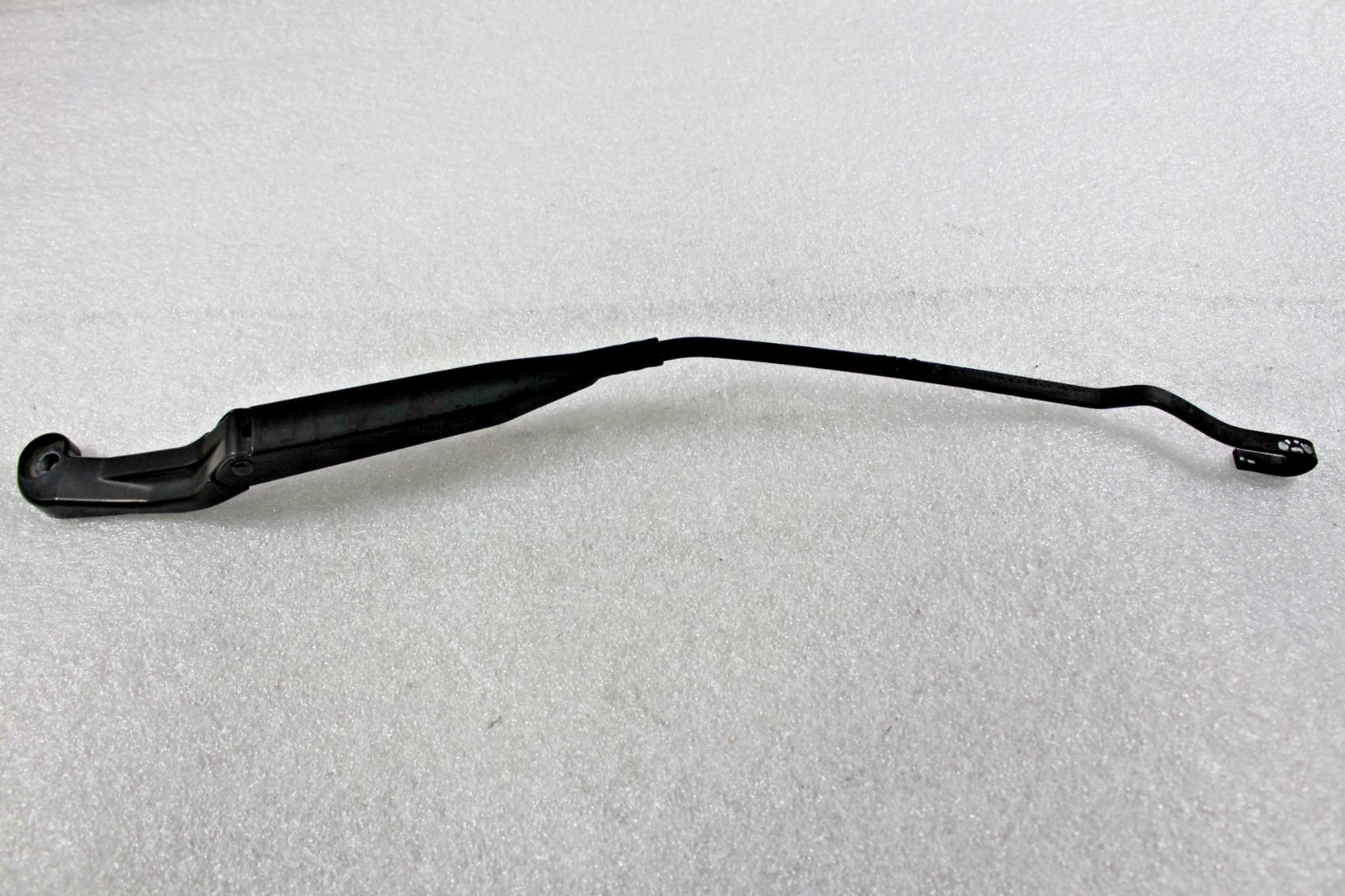 Ferrari F355 RIGHT Wiper arm P/N 64610200