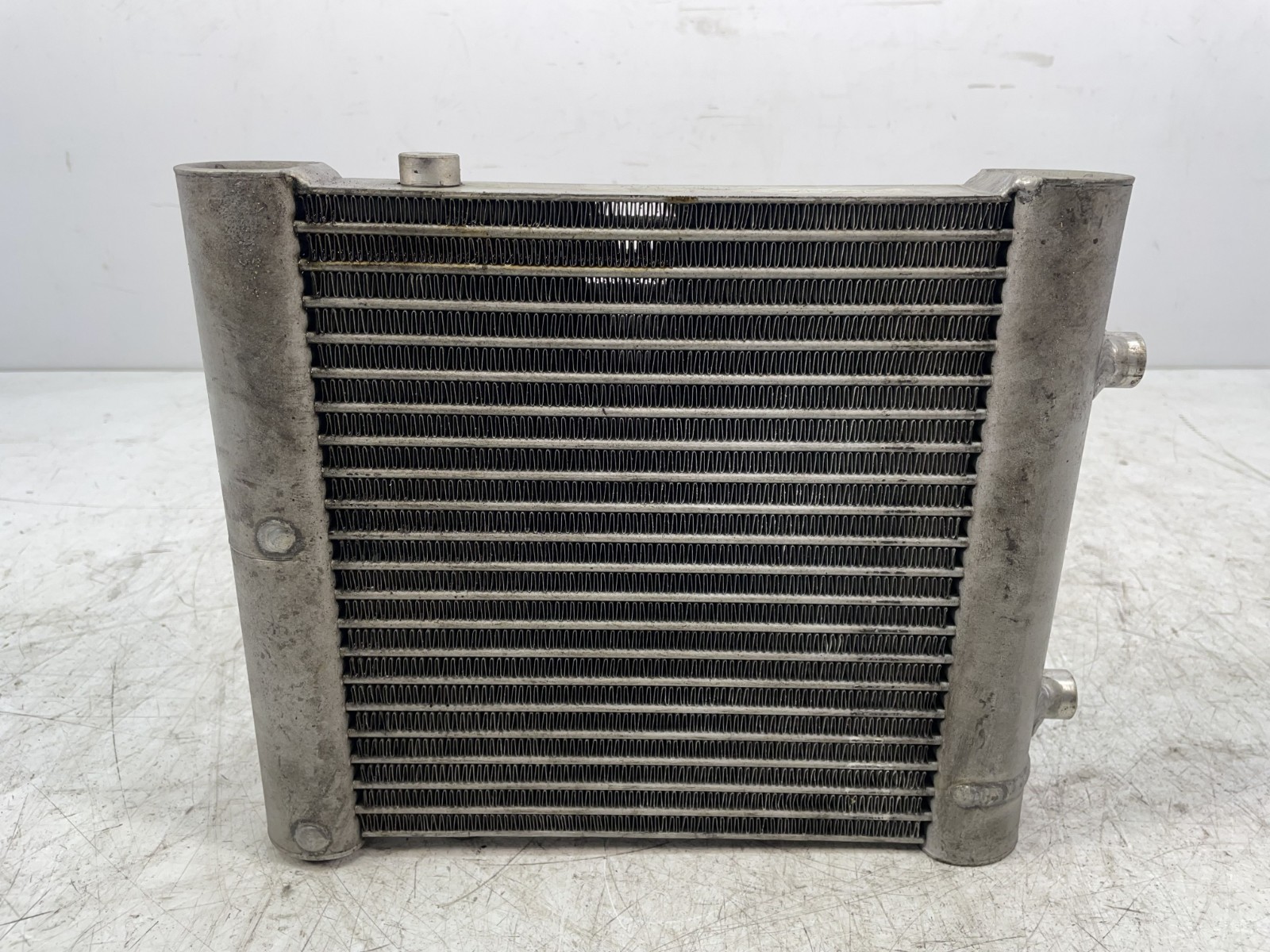 ✅ 13-17 OEM Bentley Continental GT 4.0L Right Passenger Side Engine Oil Cooler