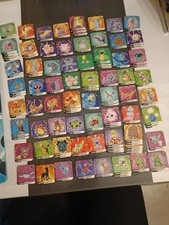 Lot Cartes Pokemon FR / EN + Cartes Panini Staks Avec Livre