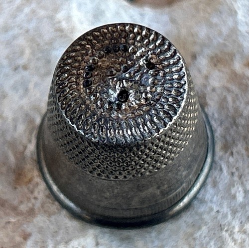 Antique American Sterling Silver Thimble size 11 c1890's - Picture 5 of 12