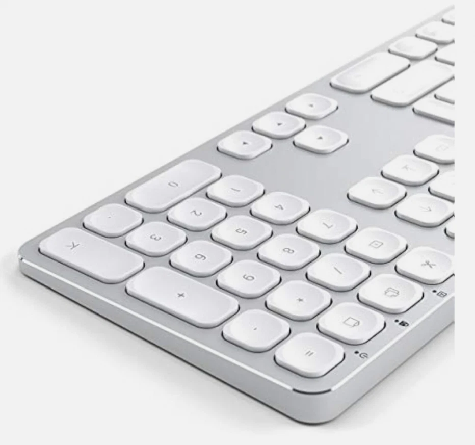 Satechi Aluminium USB Wired Keyboard Numeric Keypad Compatible with iMac Pro UK - Image 3 of 4
