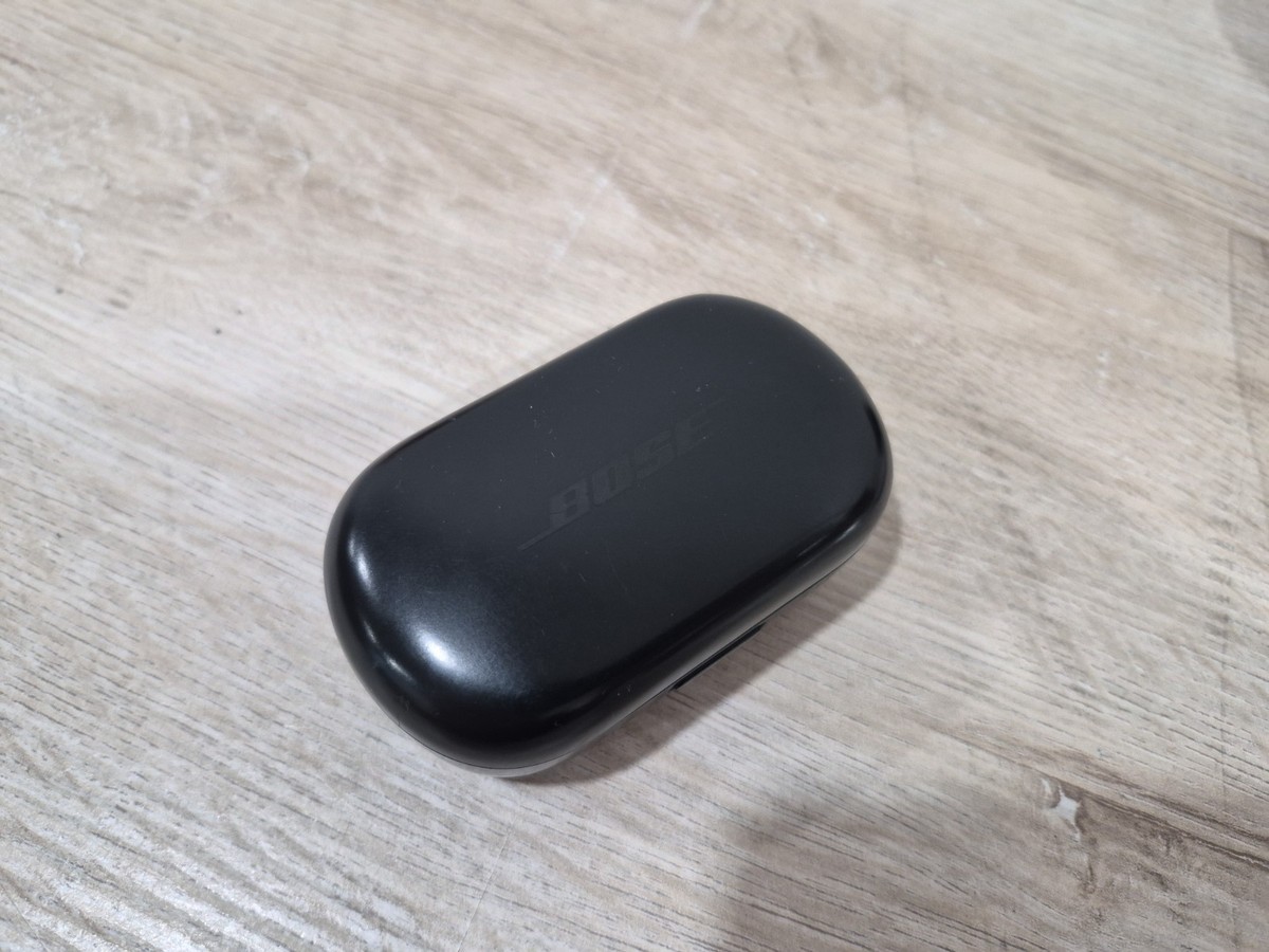 Genuine Bose QuietComfort Earbuds CHARGING CASE 429708 (CASE ONLY