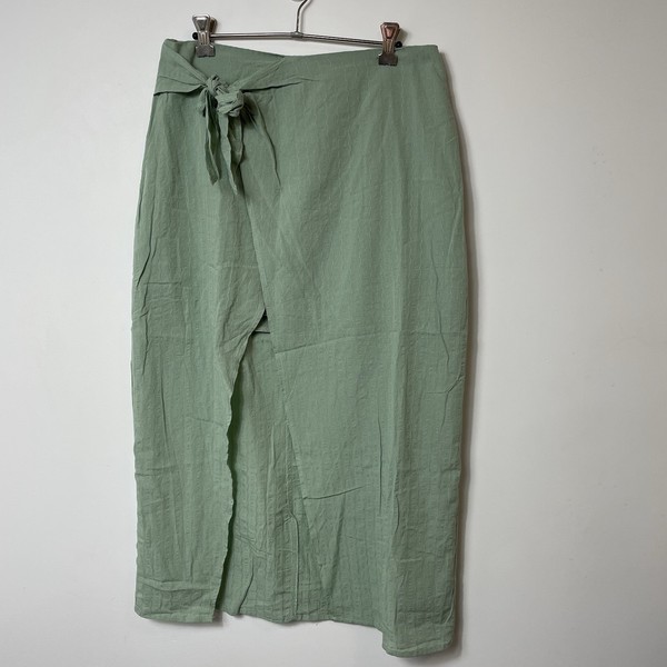 Shein Women’s Green High Low Style Tie Wrap Front Slit Skirt Size M Size 10