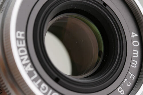 Voigtlander Heliar 40mm F/2.8 Lens for Leica M #55193 C1 - Picture 3 of 9