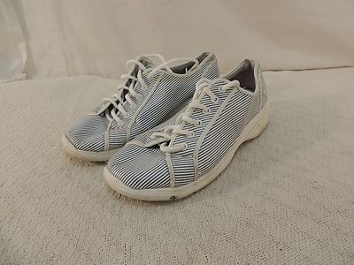 adidas gazelle silver green womens Nurse Mates