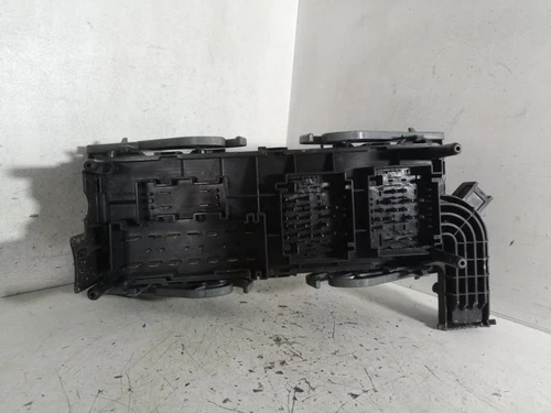 68143318AE Caja Reles/Fusibles para FIAT FREEMONT (345) Urban 2013 275579 - Imagen 3 de 10