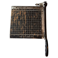 Vintage American Photo Lab Precise Small Guillotine-Style No. 2 Paper Cutter 9x7