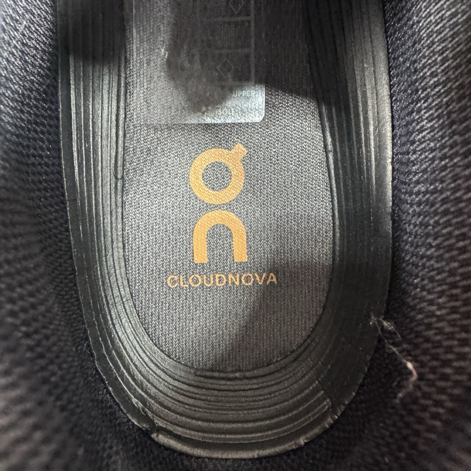 On Running Cloudnova Womens Size 7 Eclipse Savann… - image 11