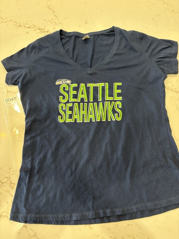 Seattle Seahawks Woman's Blue Tee T-Shirt Top Short Sleeve XL NFL Team WS569