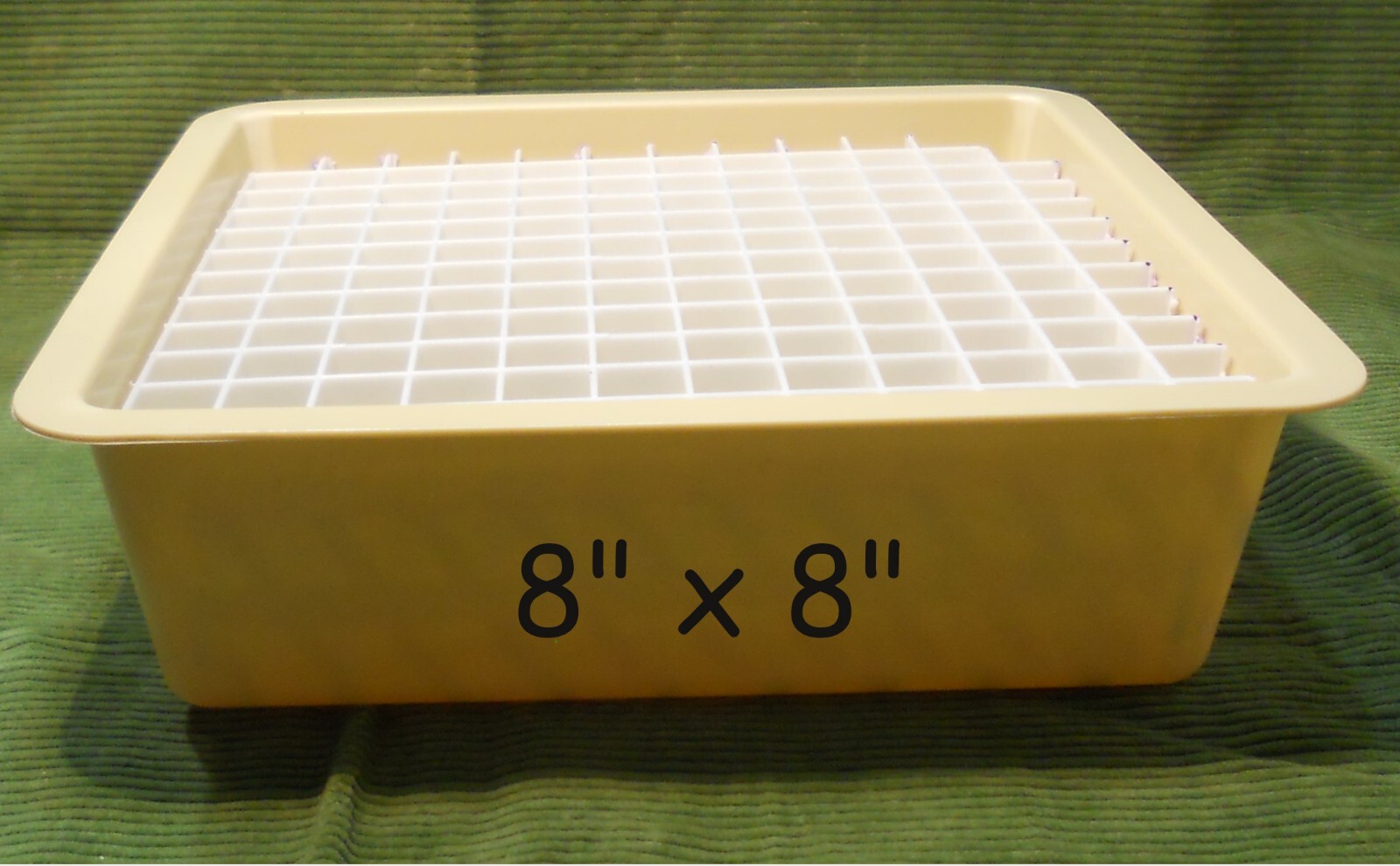 Perma Nest Plastic Plant Tray 8” x 8“ with humidity/wicking grid free