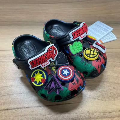 Kids Crocs Avengers Disney Original Classic Clog Brand New Junior size J2