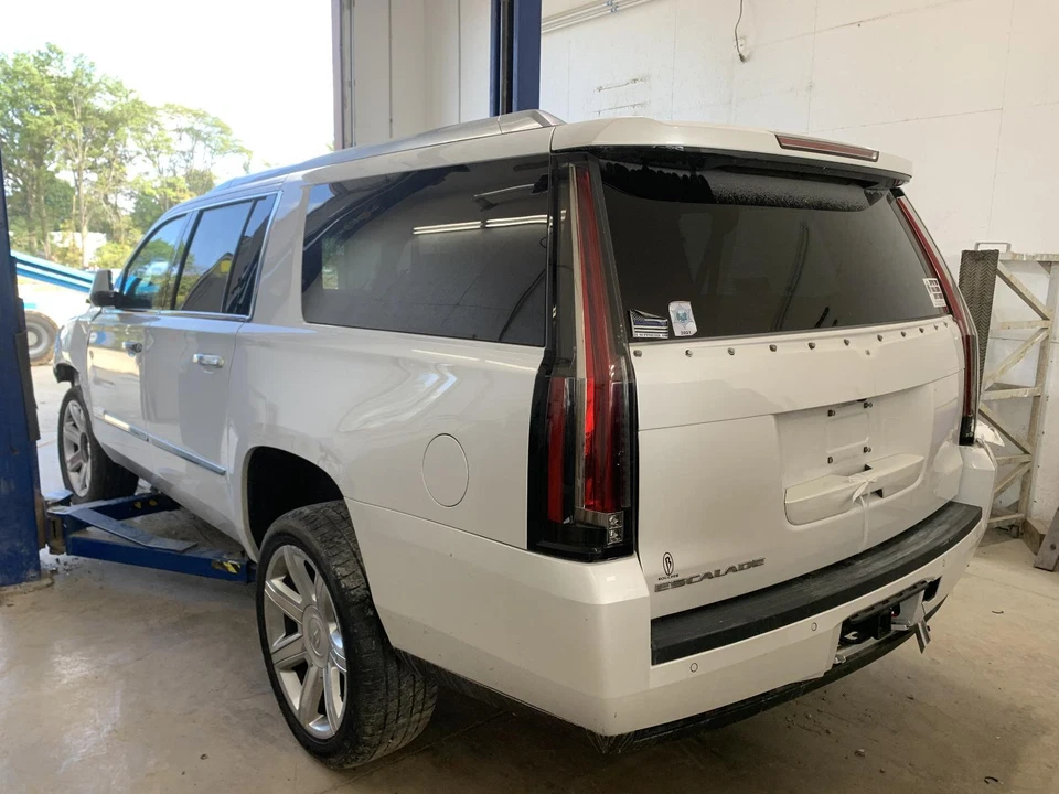 Used Body Control Module fits: 2016 Cadillac Escalade esv Body Control BCM LH da - Image 2 of 4