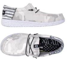 Howitzer Unisex Slip-On Shoes Sneakers with Camo Print Live Free