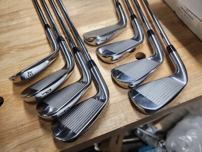 Titleist 718 AP3 4-PW,48* Iron Set Right Stiff Flex AMT Steel