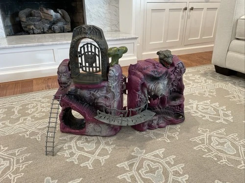 Vintage Mattel HeMan MOTU Masters Of The Universe Snake Mountain Working Mic