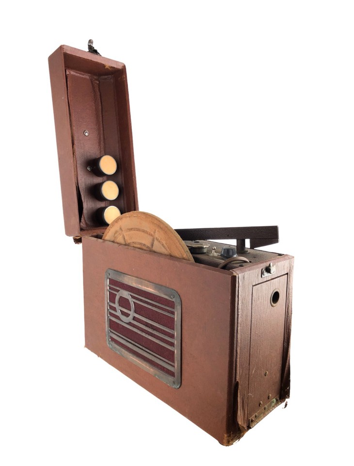 Illustravox Standard Film Projector Record Player Magnavox 1940s ...