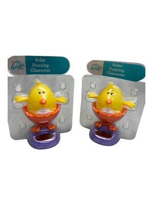 Happy Easter Hatching Chick Solar Bobble (2)