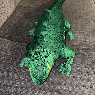 The Simpsons Universal Studios Selma Bouvier Iguana Jub Jub Plush