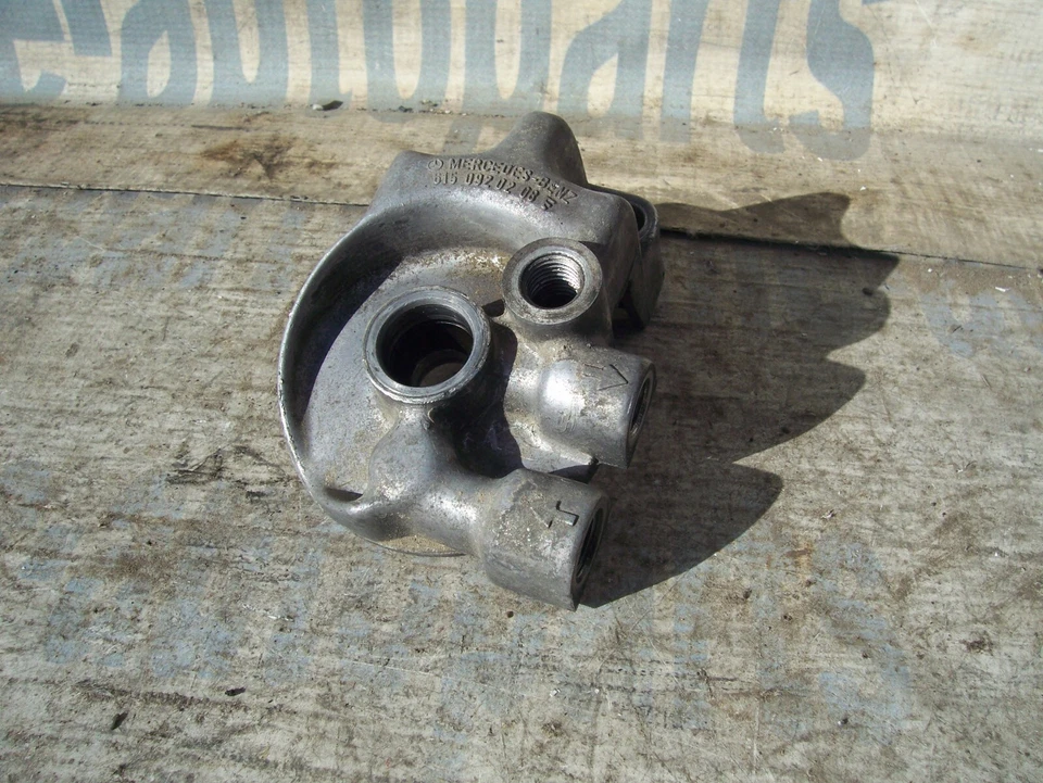 81-85 MERCEDES-BENZ 300CD/D/TD 原始设备制造商油过滤器适配器房 615 092 08 08 — 第 4/4 张图片